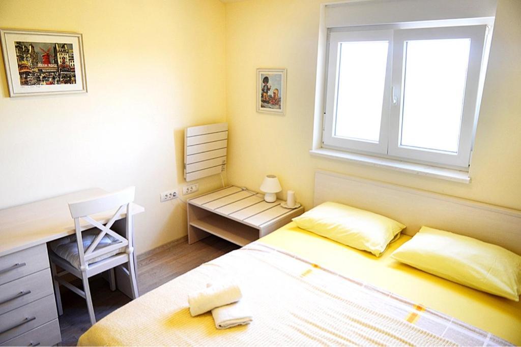 Leona Apartment Pula Exterior photo